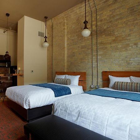 Brewhouse Inn And Suites Milwaukee Esterno foto