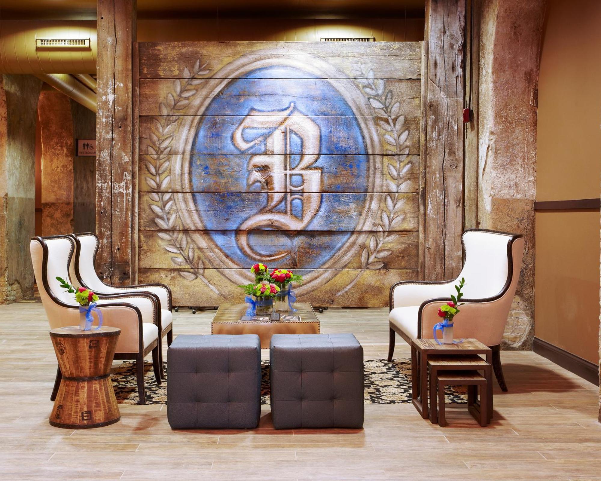 Brewhouse Inn And Suites Milwaukee Esterno foto