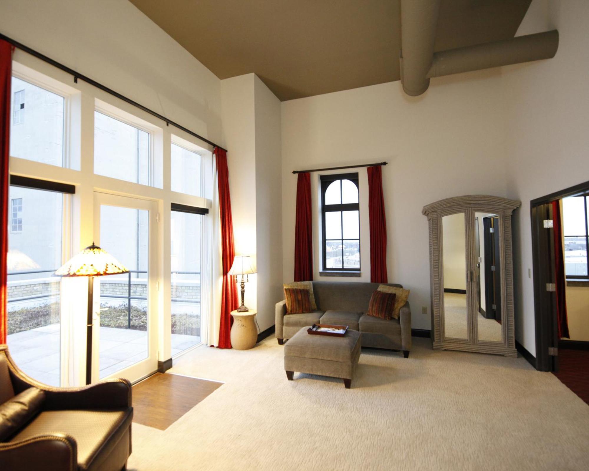 Brewhouse Inn And Suites Milwaukee Esterno foto