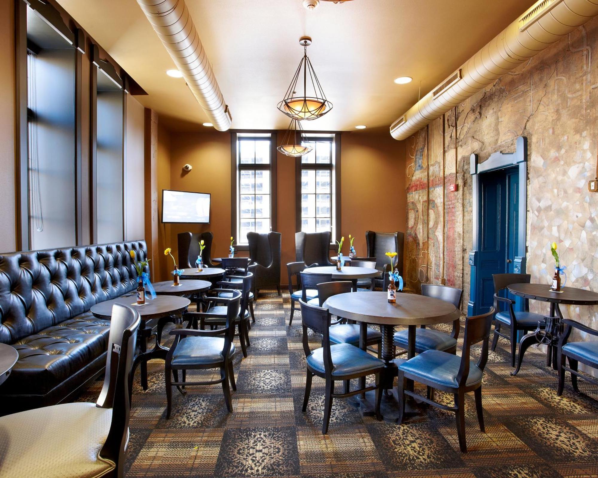 Brewhouse Inn And Suites Milwaukee Esterno foto