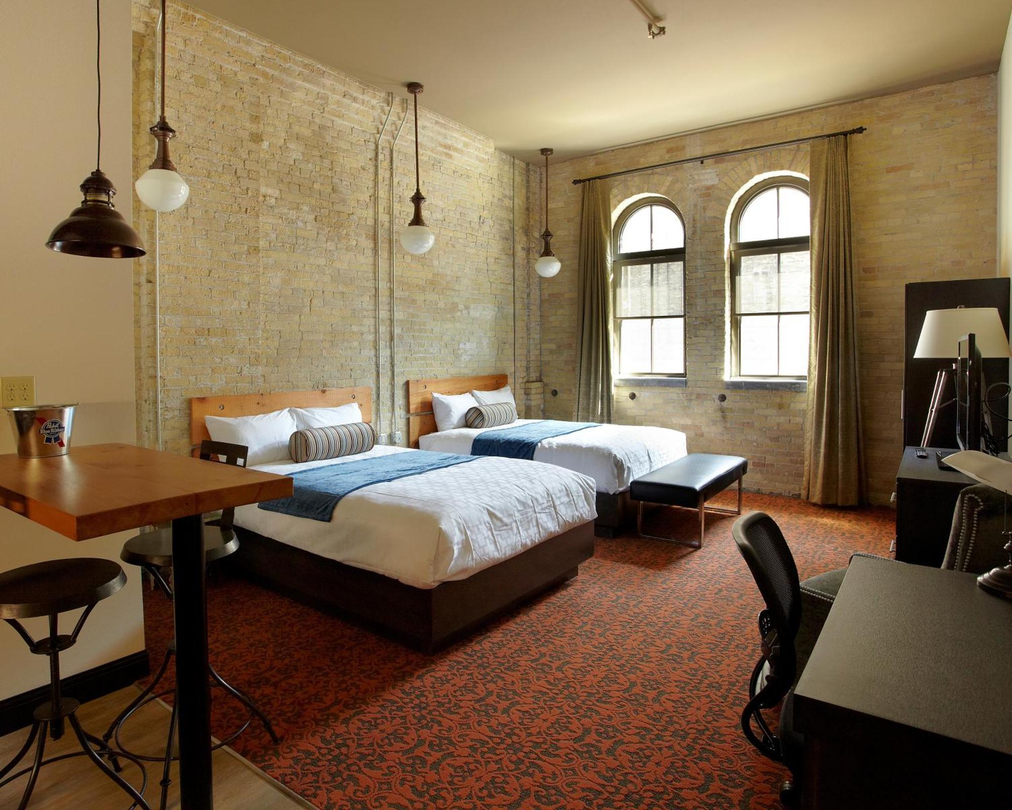 Brewhouse Inn And Suites Milwaukee Esterno foto