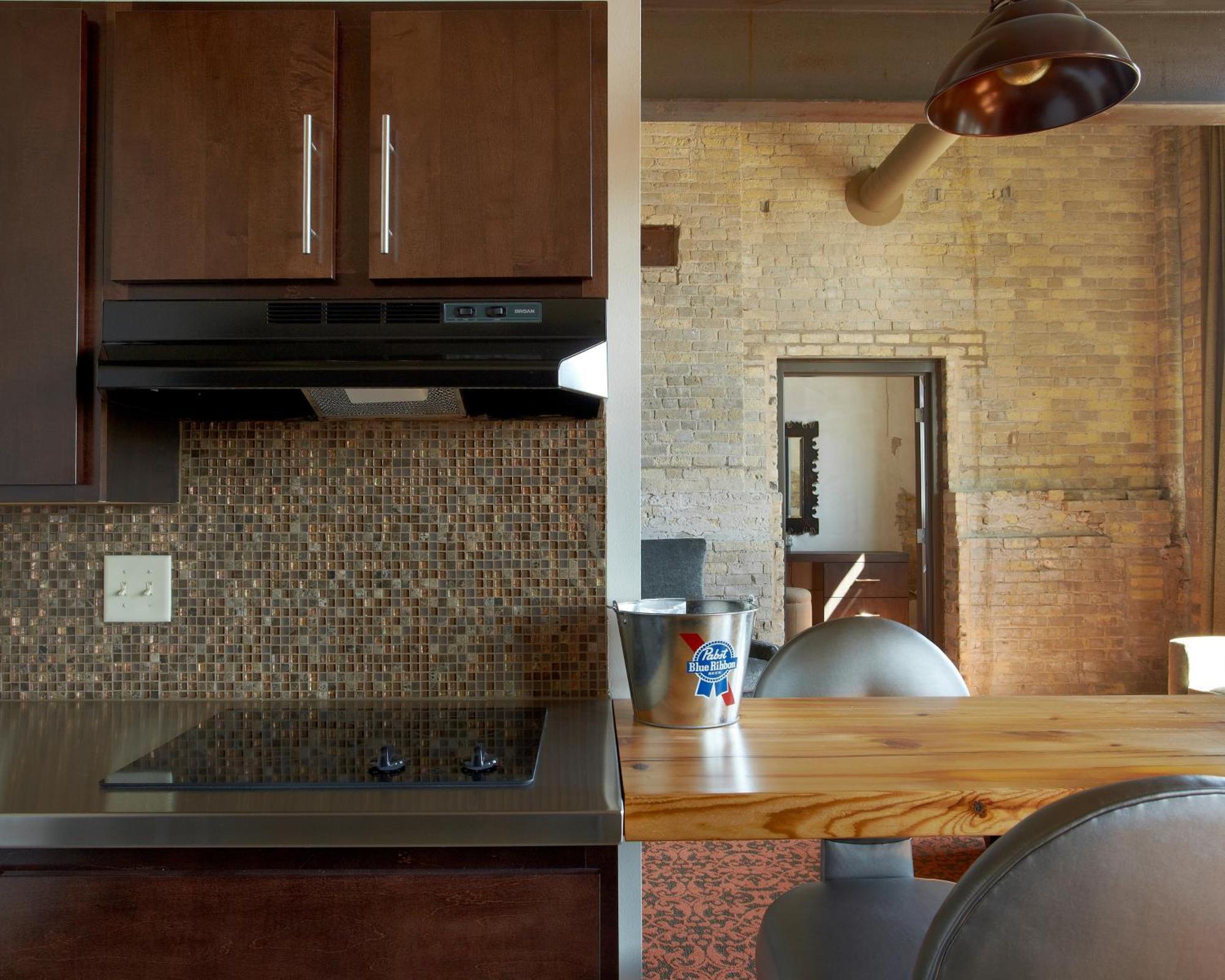 Brewhouse Inn And Suites Milwaukee Esterno foto