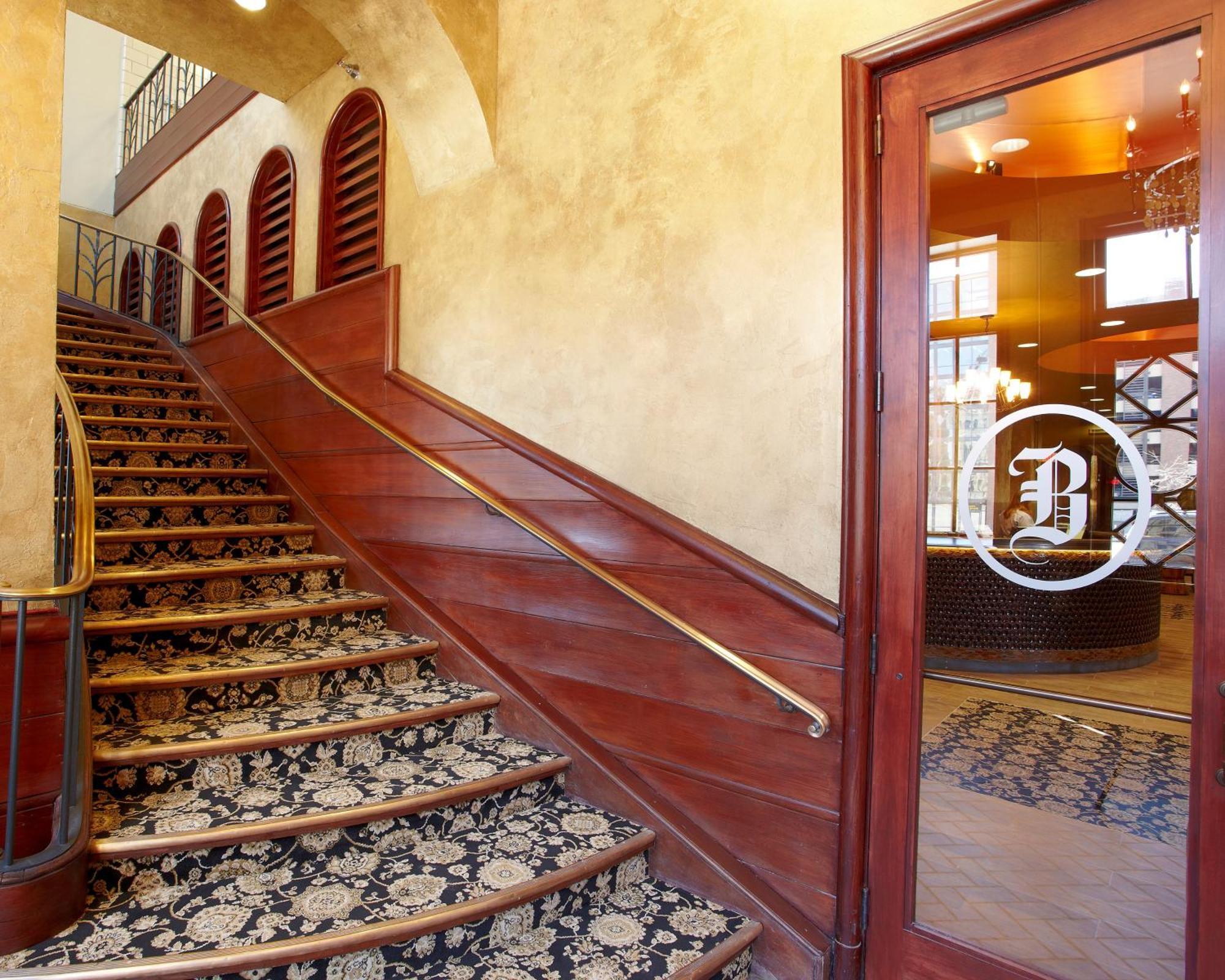 Brewhouse Inn And Suites Milwaukee Esterno foto