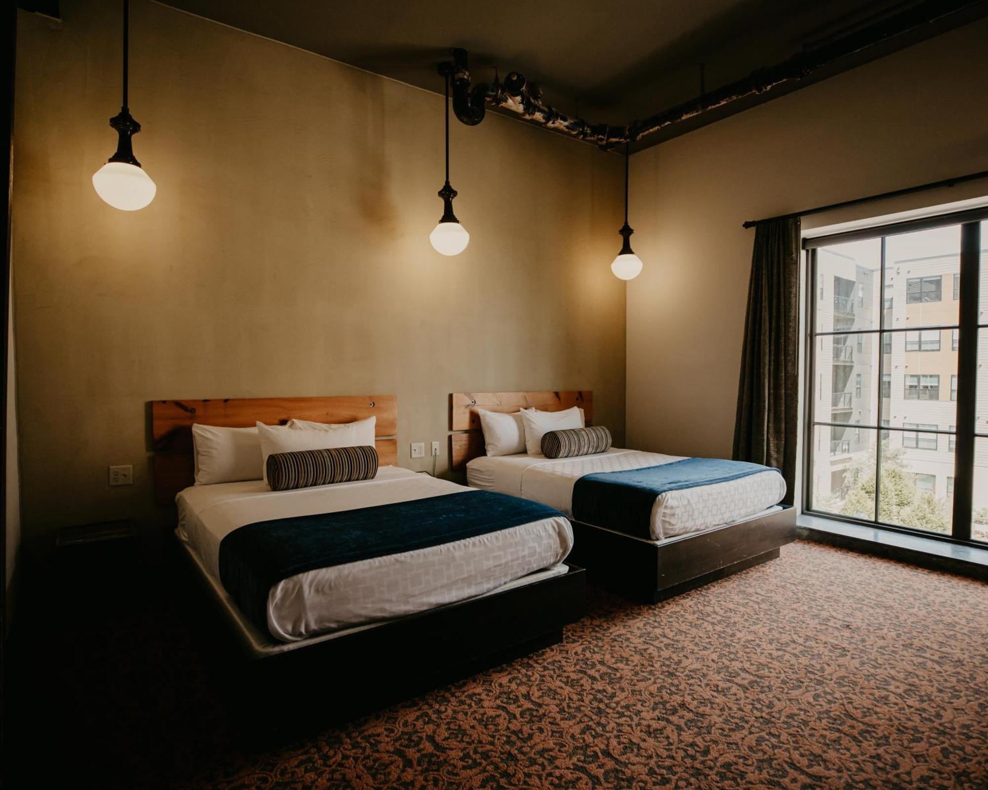 Brewhouse Inn And Suites Milwaukee Esterno foto