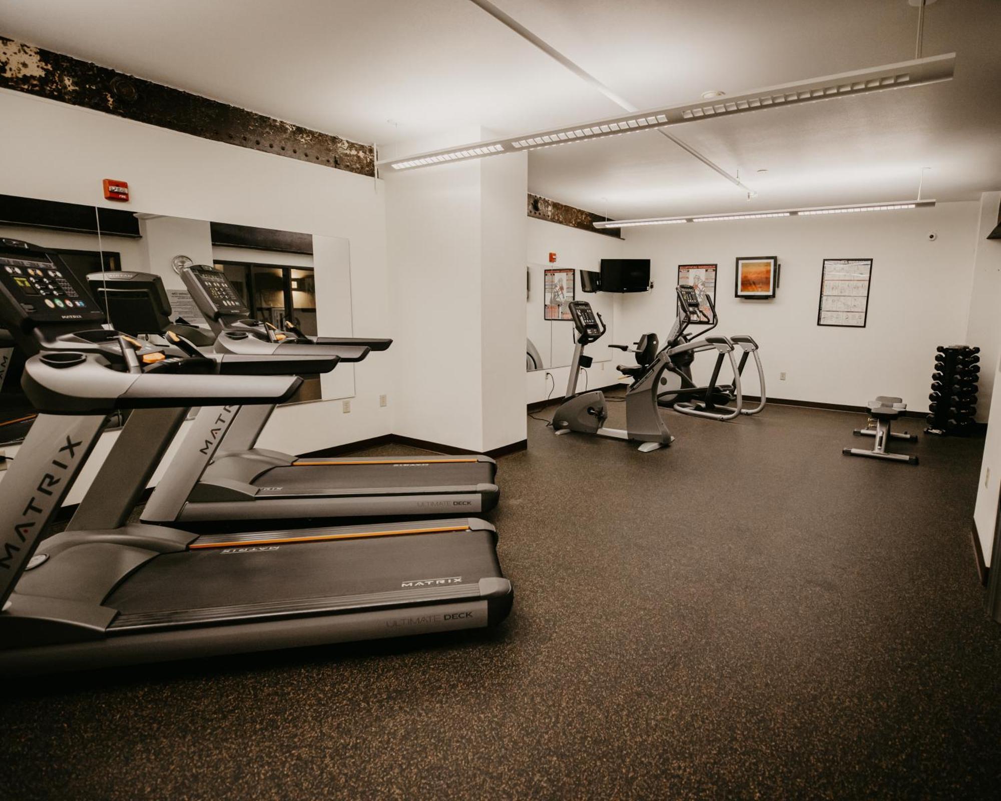 Brewhouse Inn And Suites Milwaukee Esterno foto